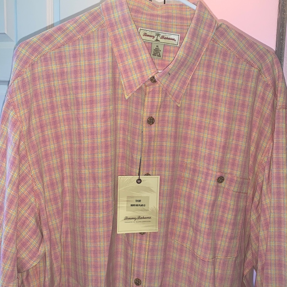 BNWT Tommy bahama button down